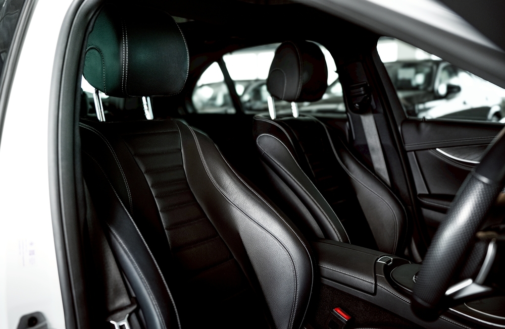 LINE_ALBUM_Certified E 300 e AMG Dynamic_250825_10.jpg